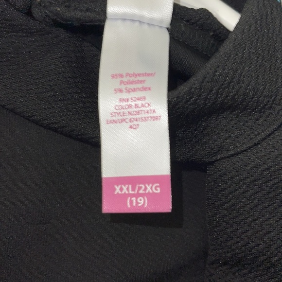 NOBO Women's V-line textured black dress, size  2XL - Picture 9 of 10